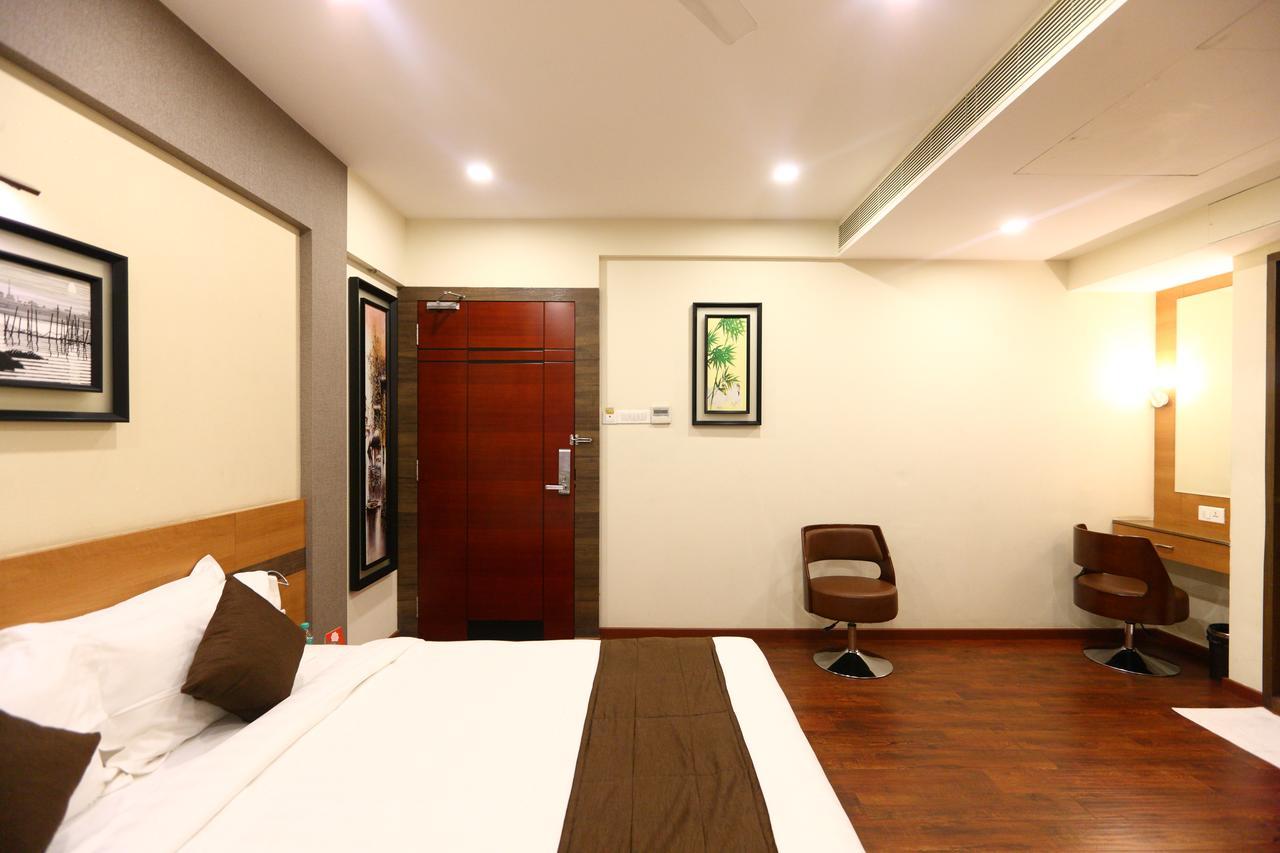 Fabhotel Prime Adore Residency Chennai Exterior foto