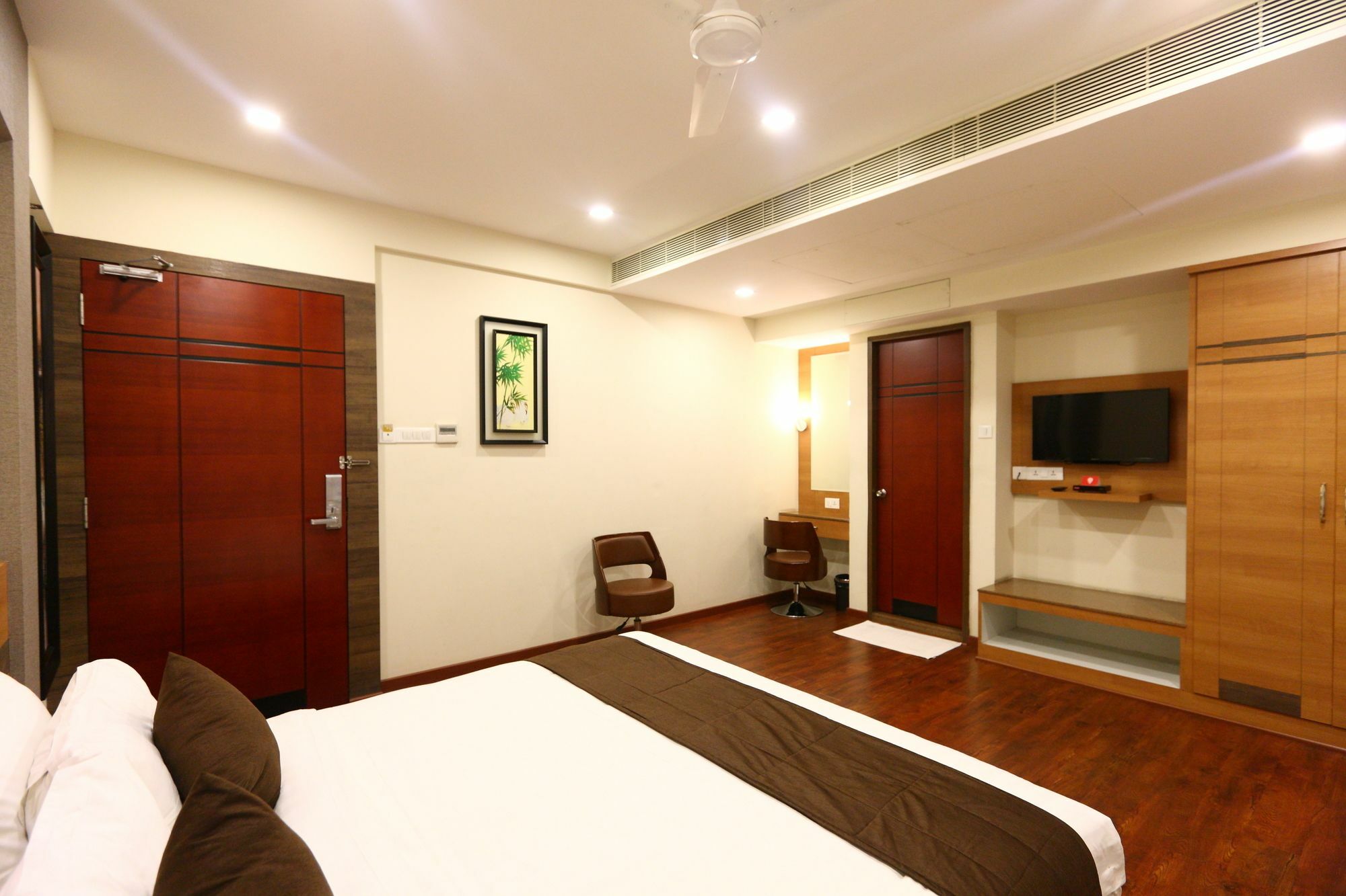 Fabhotel Prime Adore Residency Chennai Exterior foto